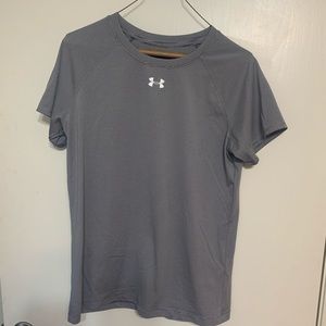 2 women’s athletic tops - Under Armour